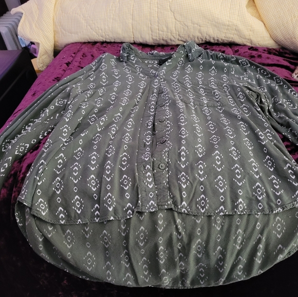 George (M) 9-10 womens button up blouse - Picture 2 of 3